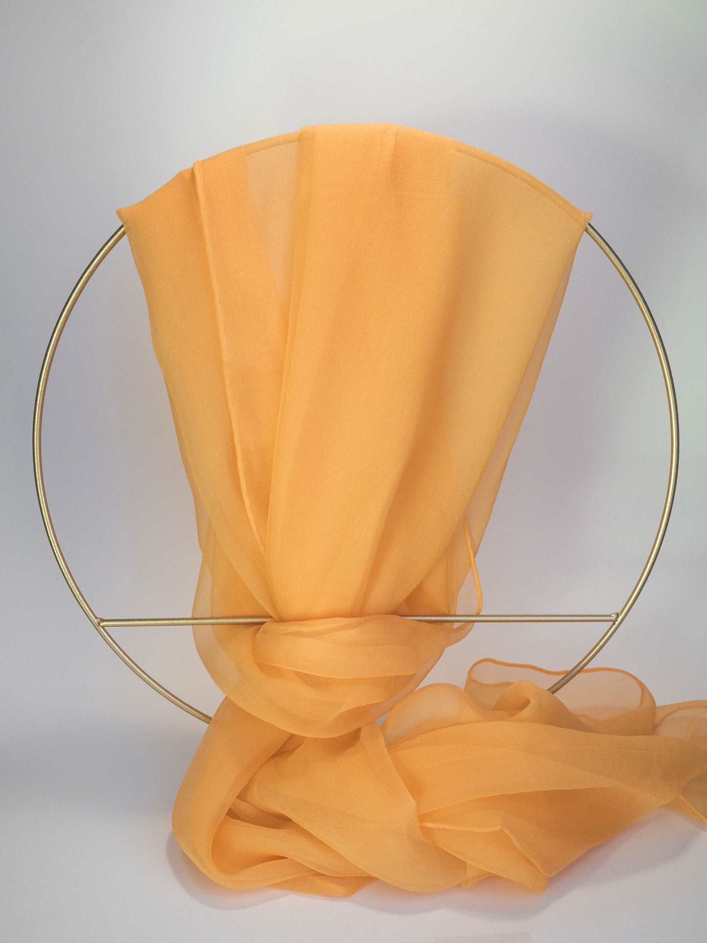Schal aus feinem Chiffon in Unifarben