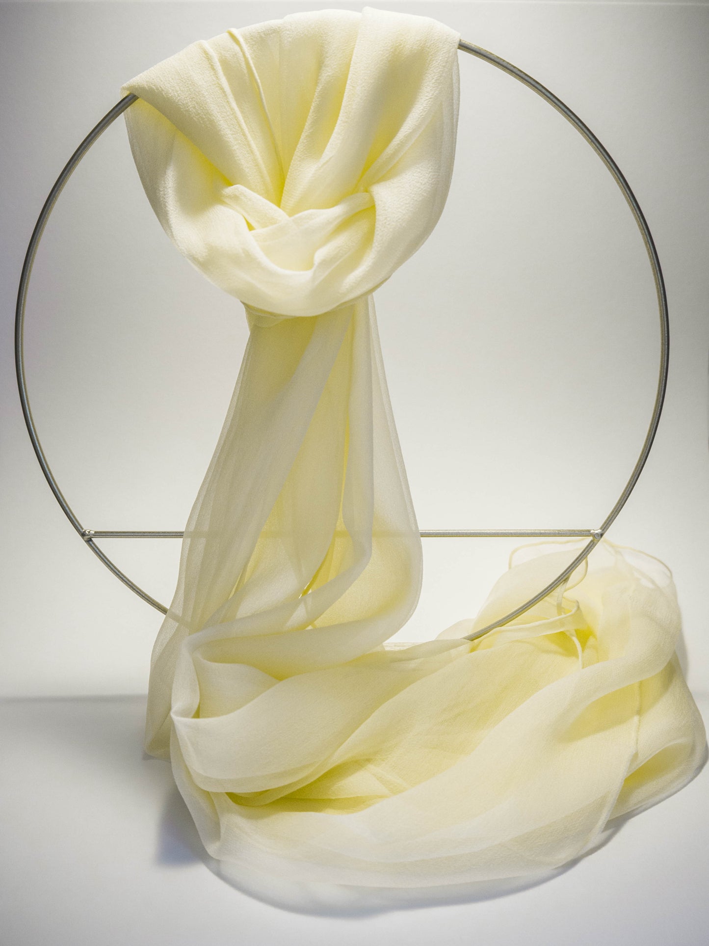 Schal aus feinem Chiffon in Unifarben