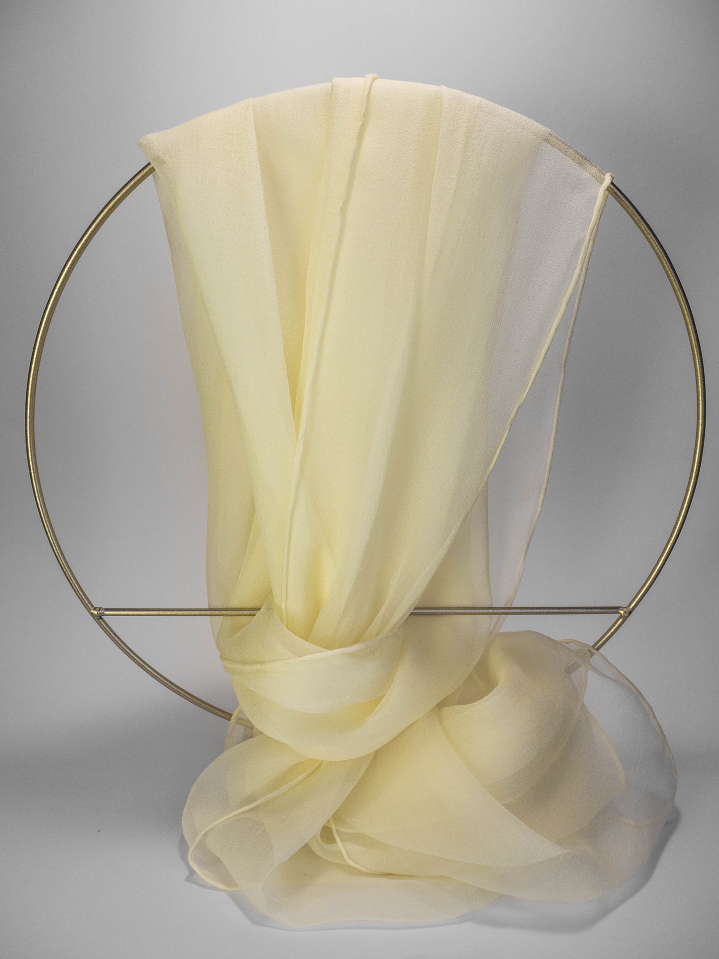 Schal aus feinem Chiffon in Unifarben