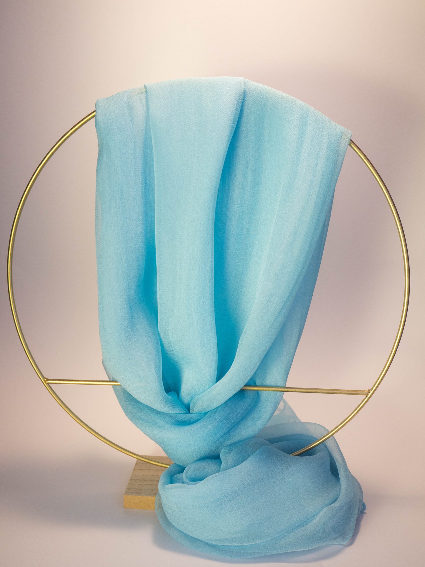 Schal aus feinem Chiffon in Unifarben