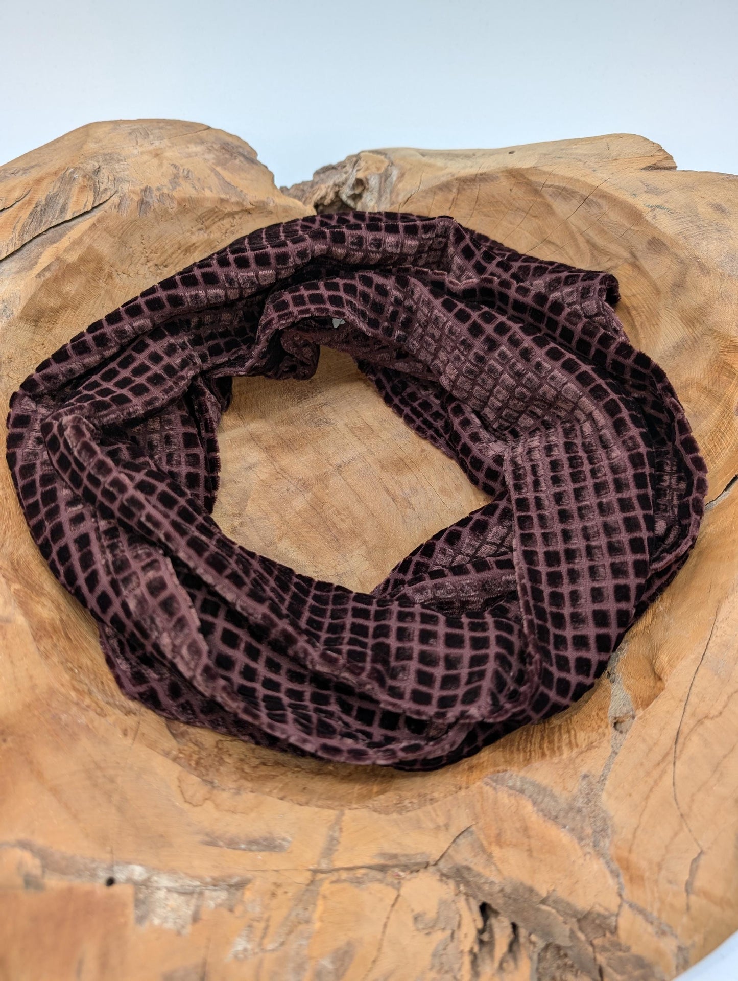 Stilvoller Samtschal Seiden-Chiffon mit Minikaromuster aus Samt, Doppelschichtig (152x17 cm)