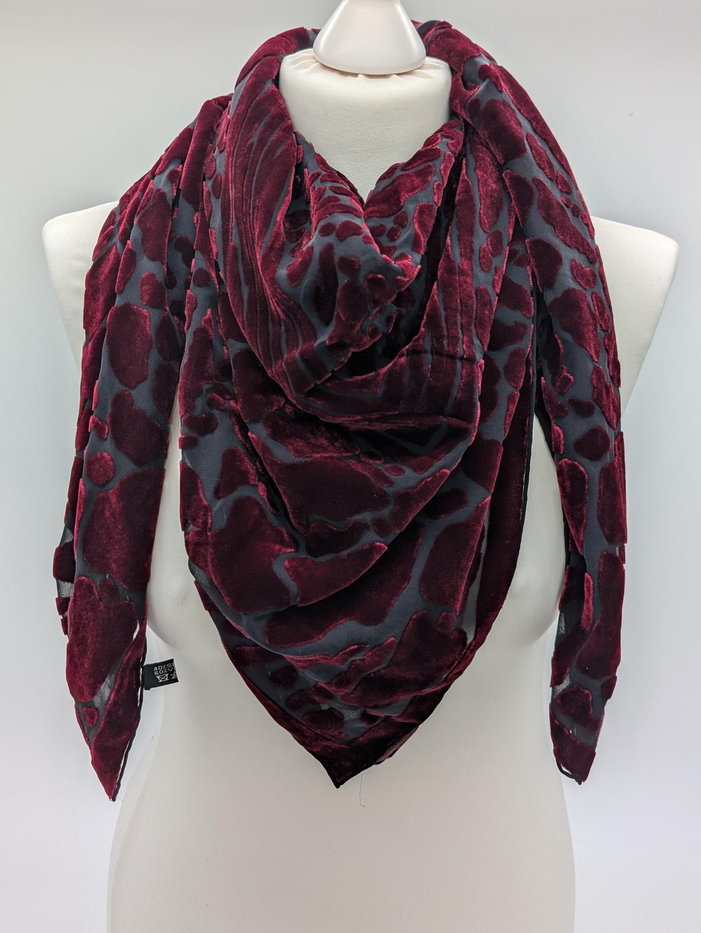 Tuch aus Samt und Seide mit zeitlosen Leoparden-Muster – 102x102cm, Luxus-Mix aus Viskose und Seide