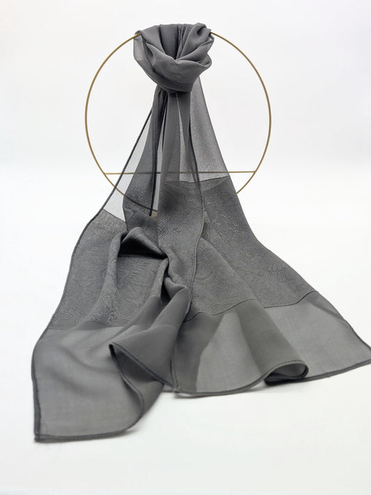 Eleganter Seidenschal mit Ton-in-Ton-Jacquard Paisleymuster- 100% Seide - 174cm x 29cm