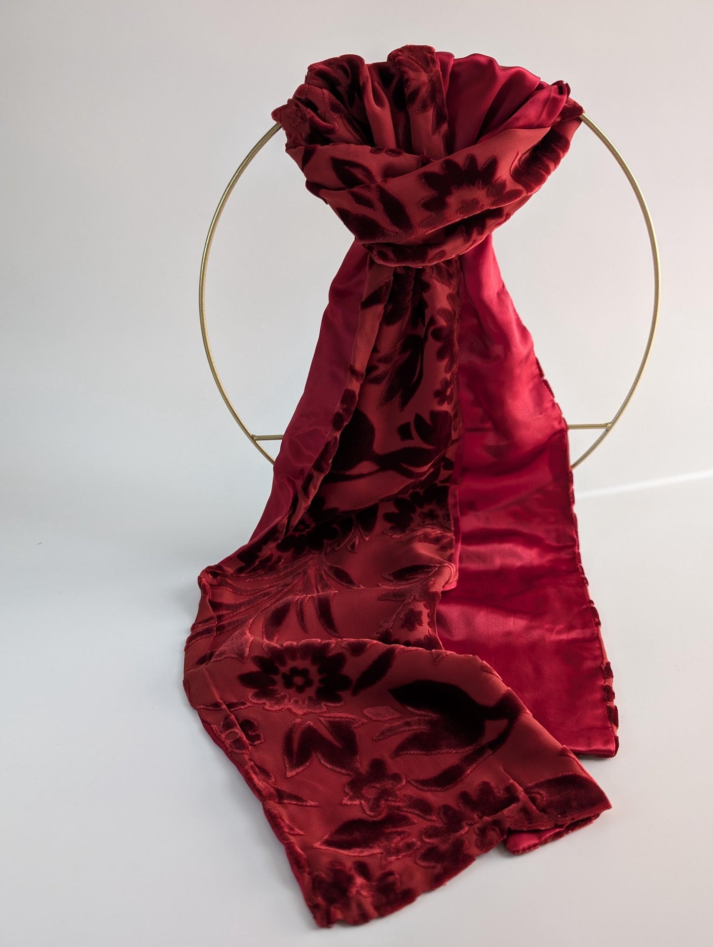 Seidenschal mit floralem Samt-Muster und Satinrückseite, verschiedene Farben, 147cm x 20cm