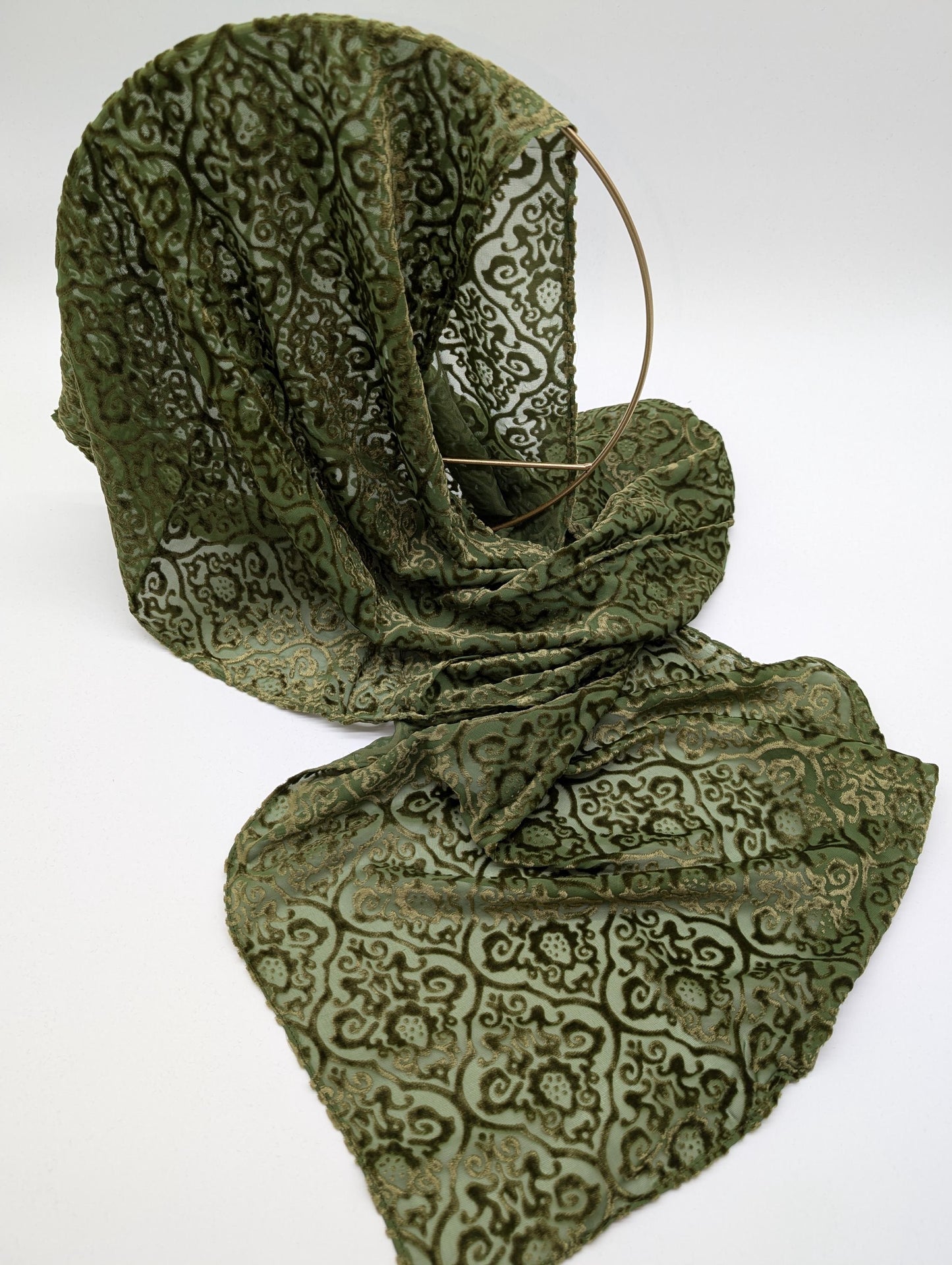 Stilvoller Samtschal Seiden-Chiffon mit Barockornamentmuster aus Samt (144x42 cm)